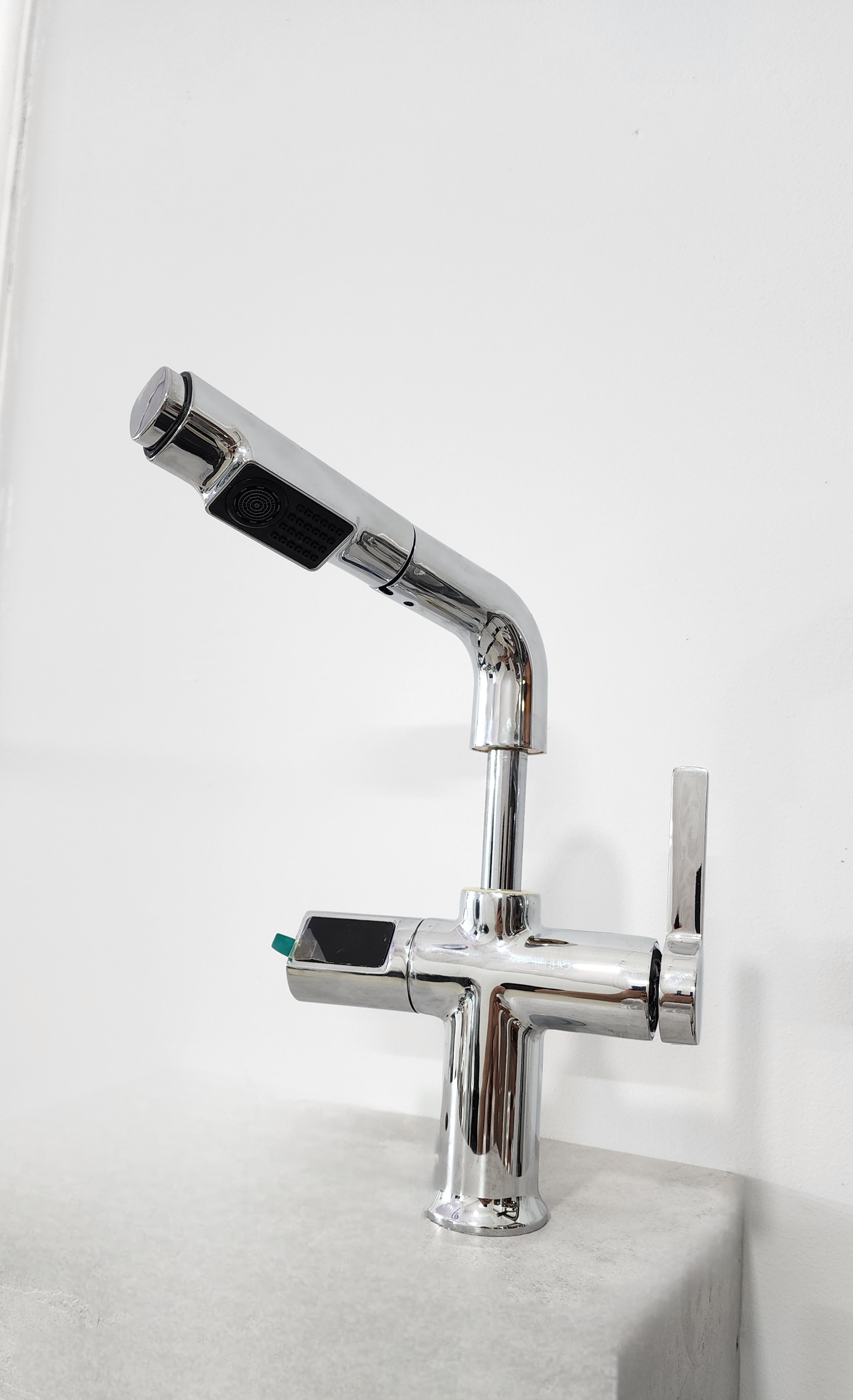 شیر روشویی مانیتوردارآسانسوری هوادیاو