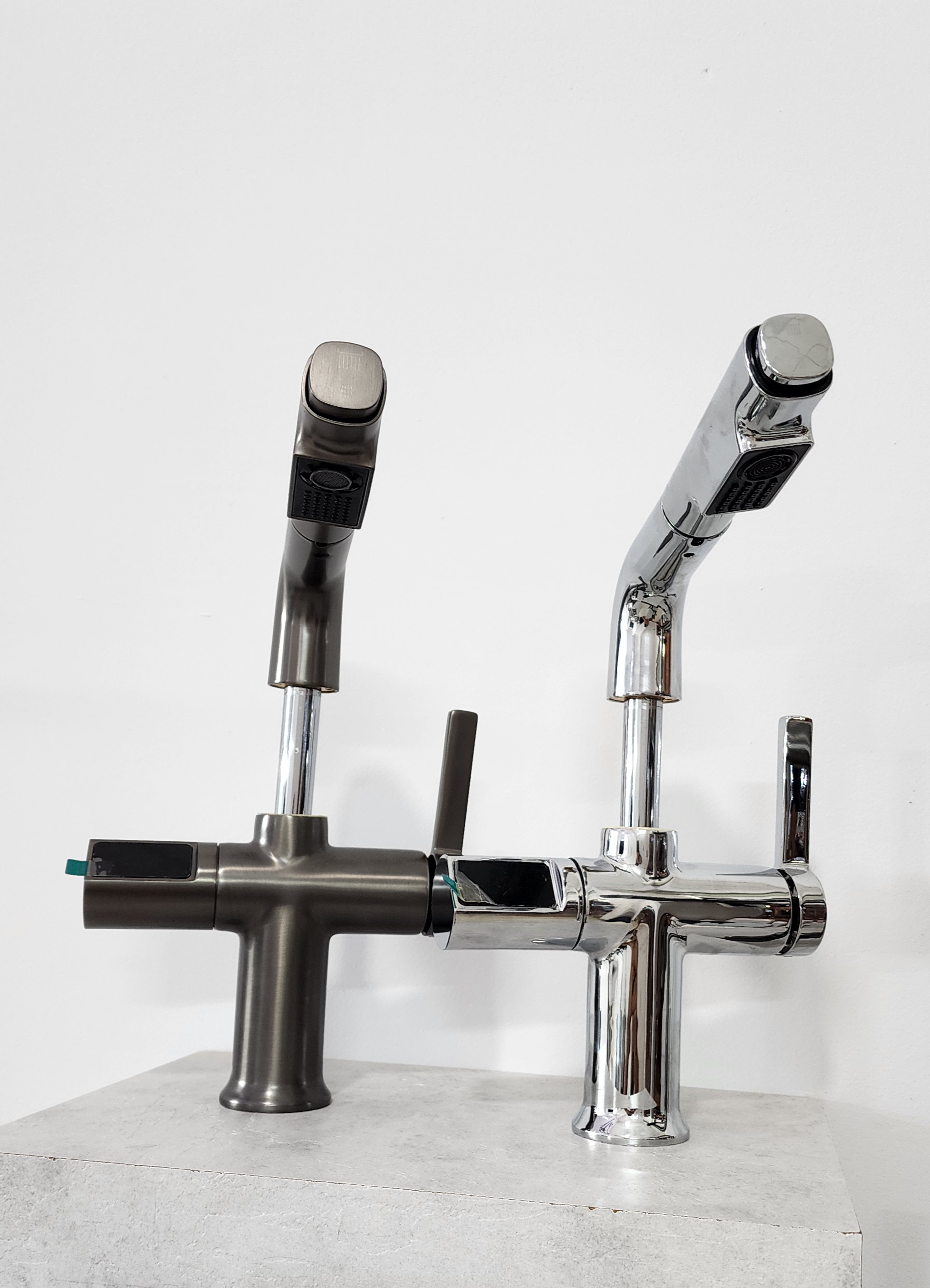 شیر روشویی مانیتوردارآسانسوری هوادیاو